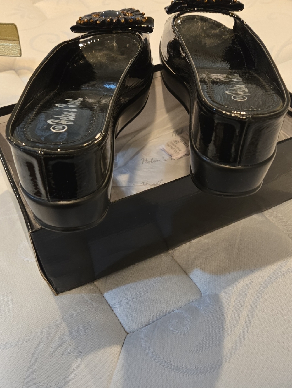 Slip On Sandals - Picture 3 of 4